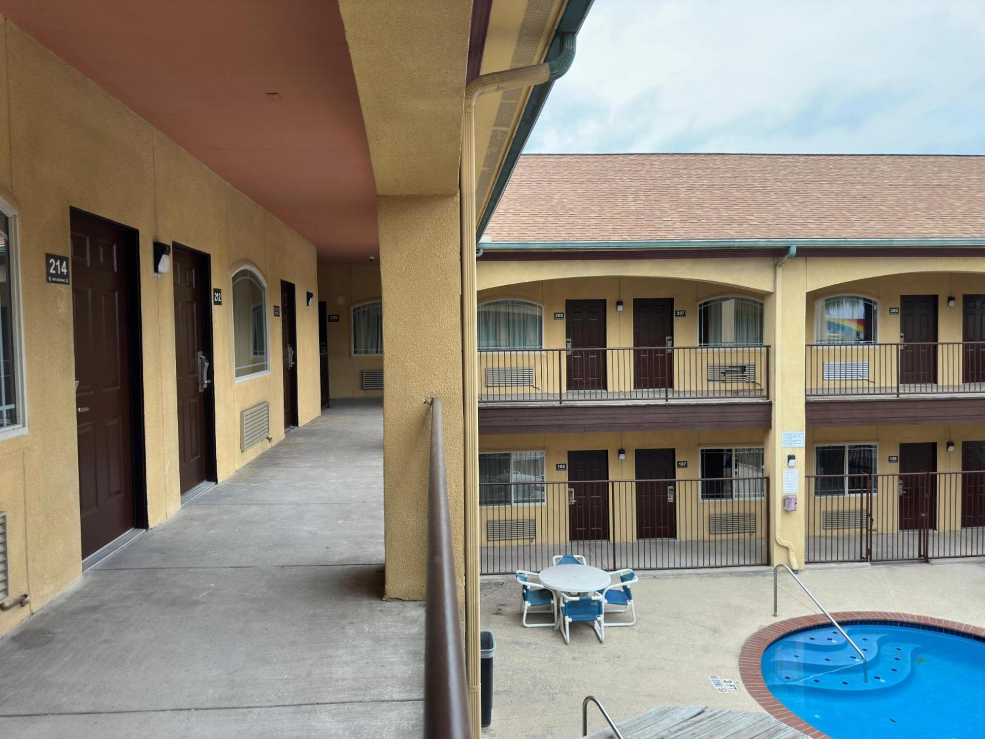 Texas Inn And Suites Rgv Edinburg Dış mekan fotoğraf