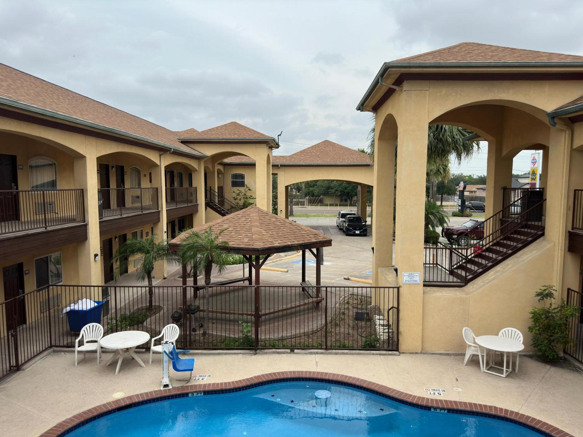 Texas Inn And Suites Rgv Edinburg Dış mekan fotoğraf